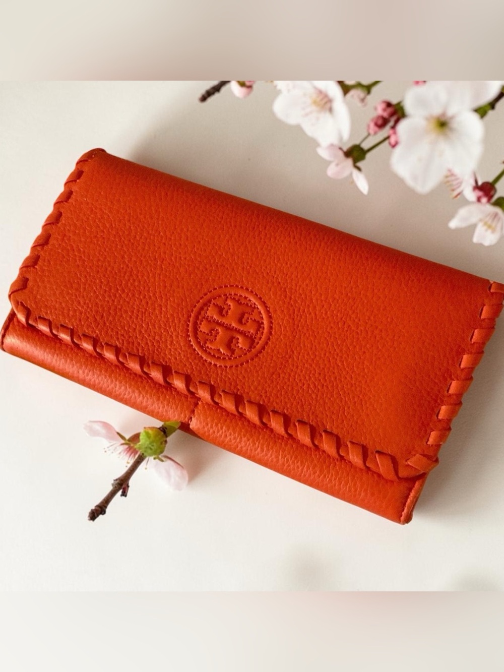 TORY BURCH MARION ENVELOPE CONTINENTAL WALLET MASAI RED LEATHER